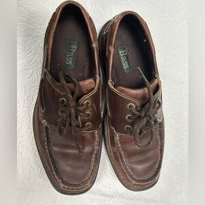 Mens Bass Leather Mariner Boat Shoe, Sz 7.5. Tie up. Dark Brown w/Black sole.